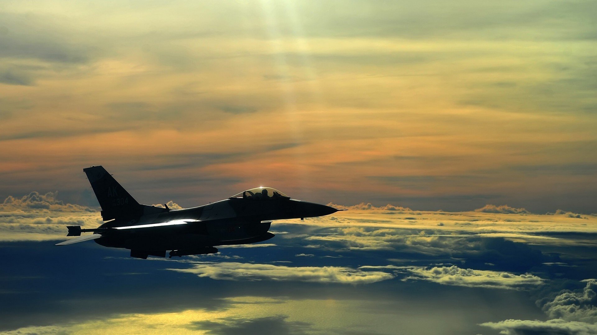 《电子竞技与传统体育的融合:共赢未来》,电子竞技与传统体育的相同点和不同点