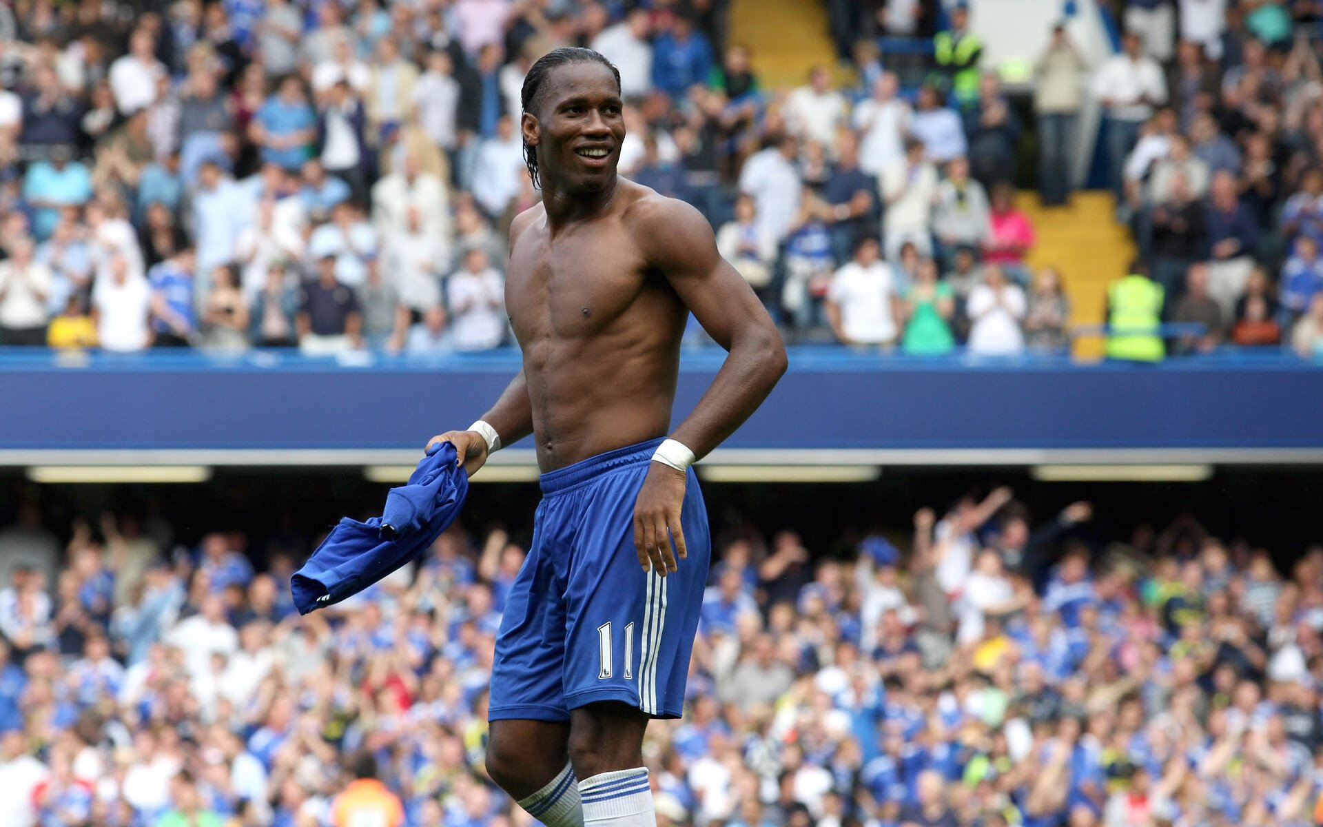 恩多比·恩乔以精准的战术控制力为南非队赢得关键时刻的优势，恩多西 是什么意思