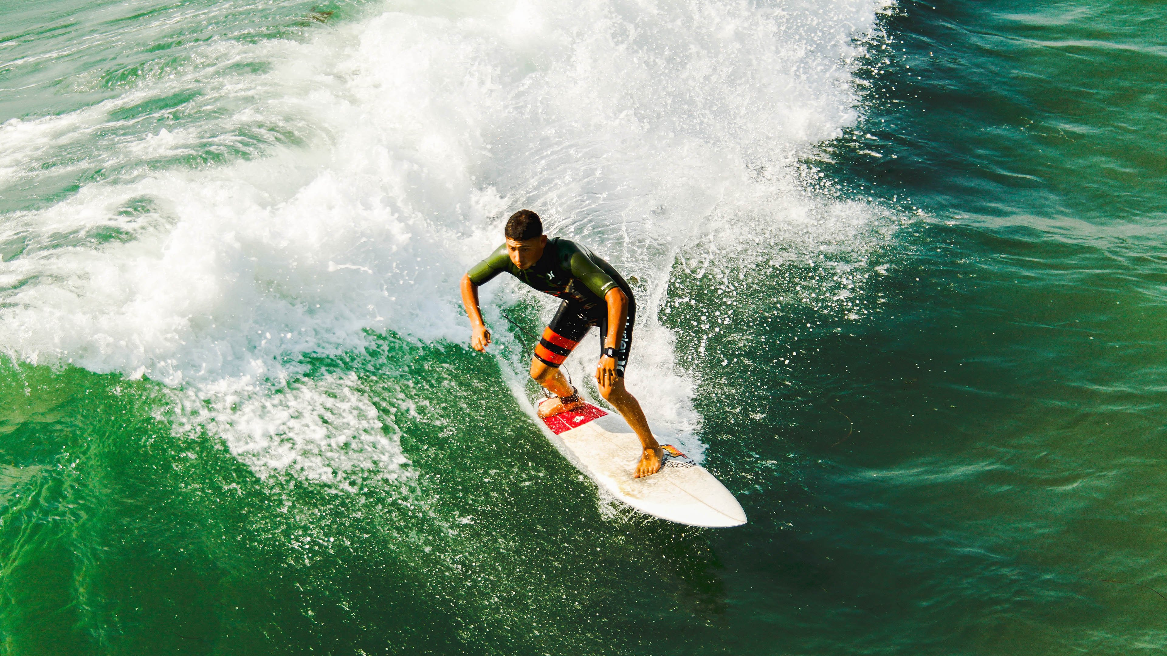 斯密斯：全黑队不可或缺的半场支柱，进攻线上的关键人物，sime斯密